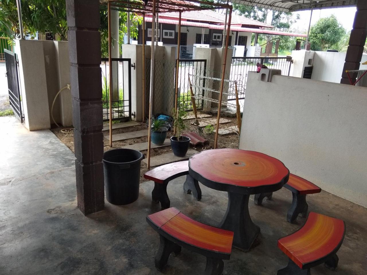 Homestay Amsyarah Сери-Искандар Экстерьер фото